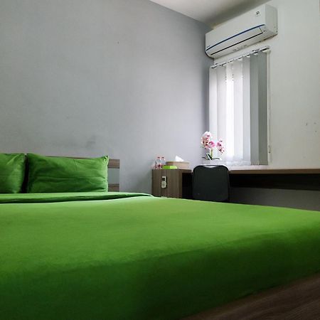 Barata Hotel Near Bandara Soekarno Hatta Tangerang Eksteriør billede