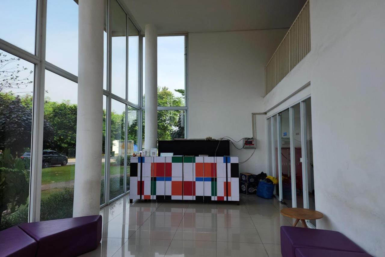Barata Hotel Near Bandara Soekarno Hatta Tangerang Eksteriør billede
